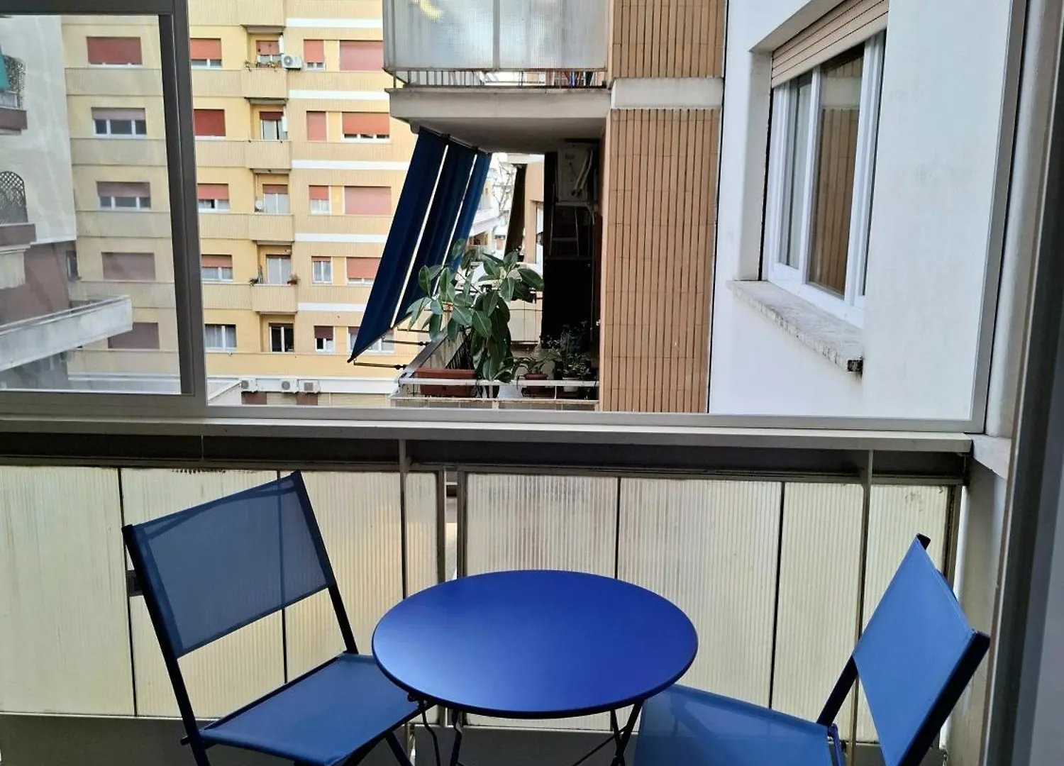 Apartment Dimoralexis, The House In Front Of Vatican'S Walls Rome Italy